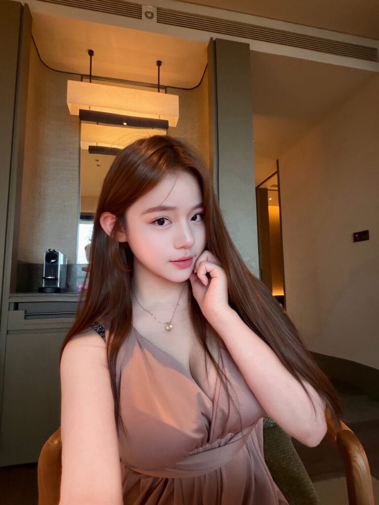 深圳外围 福田05年学生兼职 童颜巨乳170/E理想型女友 生活照