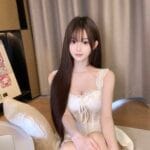 深圳外围 福田新人05年小纯 皮肤白皙纯天然无整166天然D