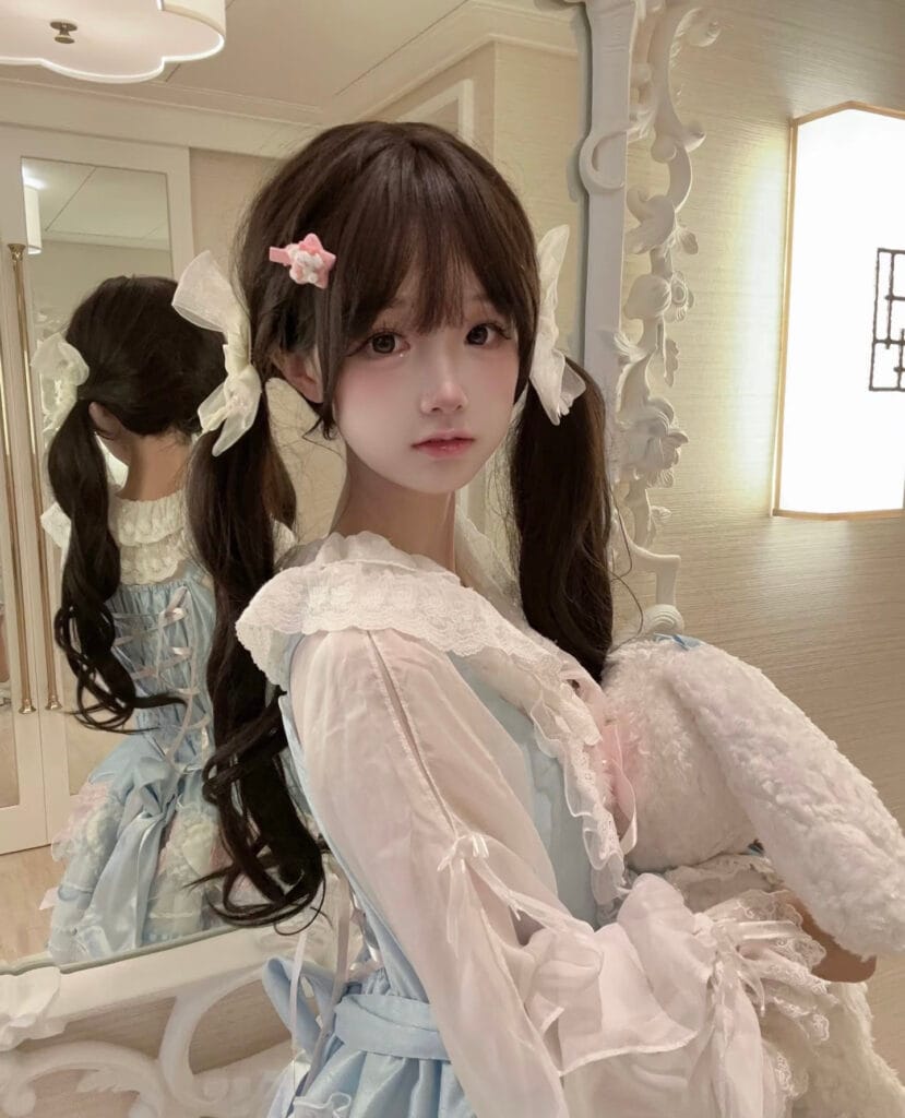 杭州外围 滨江08年甜美小萝莉 165/B皮肤白质 三点粉嫩 艺术照