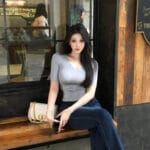 上海外围 极品白虎178/E第一天 性格超好素质高 00年氵多多
