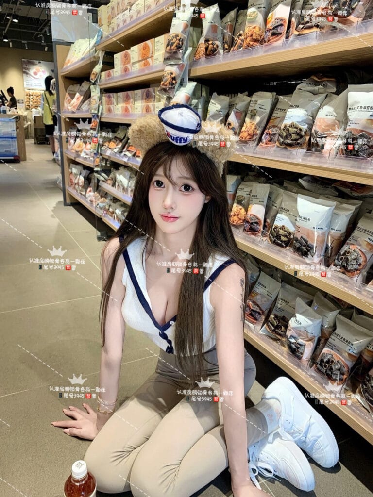 深圳外围 05年艺术学院在校生短期兼职 净足170真实天然C前凸后翘 全身照