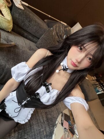 上海外围 普陀05年168女仆期待主人调教 COS配合度极佳