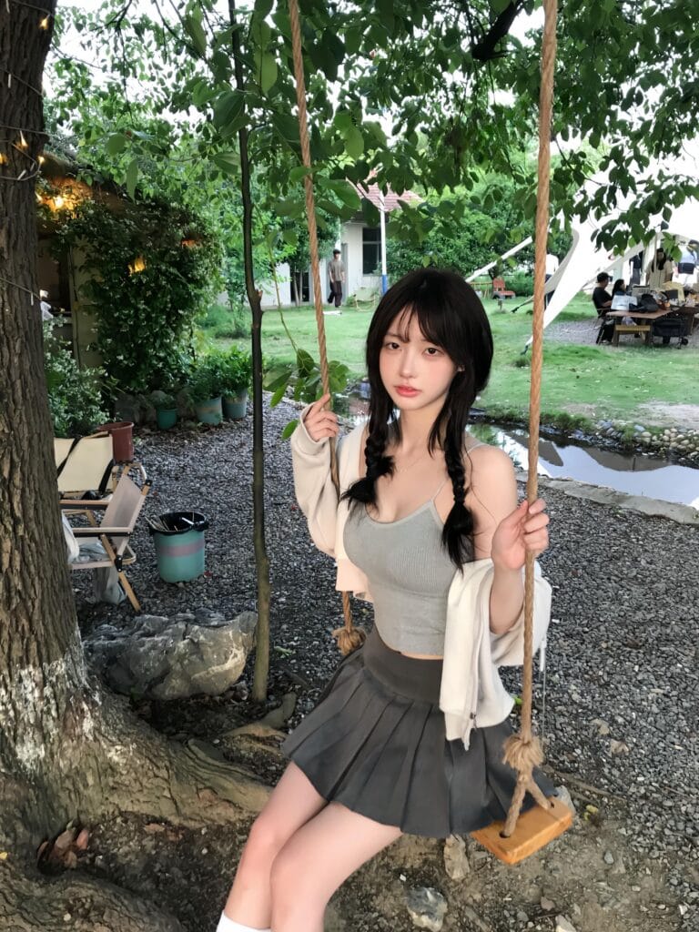上海外围 普陀05年168女仆期待主人调教 COS配合度极佳 个人写真