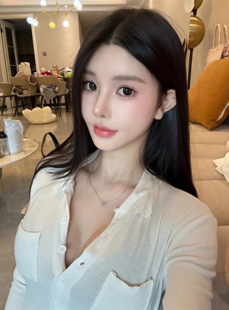 深圳外围 福田首开极品小御姐03年170/C网红博主兼职 温柔热情