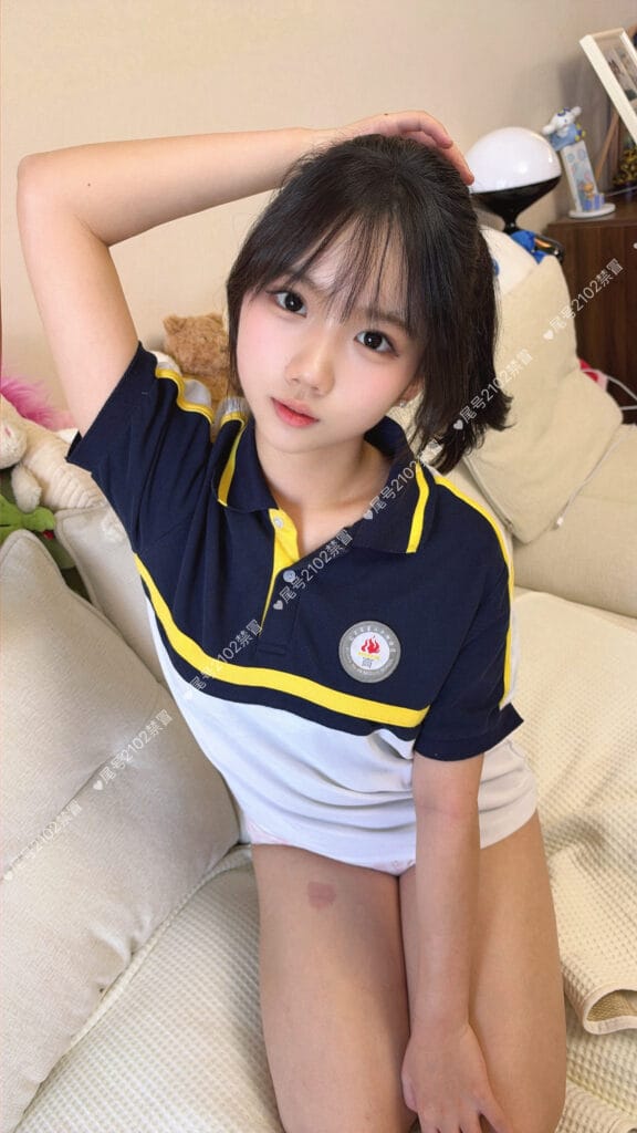 北京外围 朝阳区全网最真实刚满18首次下海 165C全能高中白虎嫩妹 艺术照